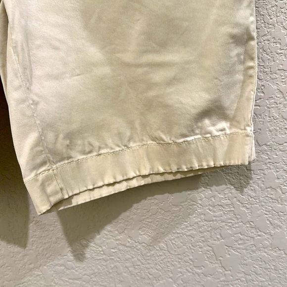 ▶️Vineyard Vines◀️ Shorts In Size 2. - Picture 6 of 15